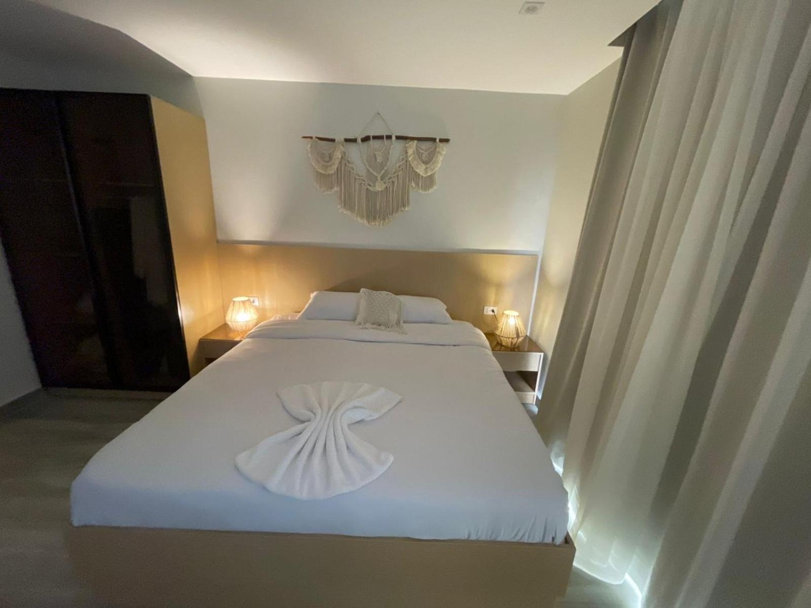 Diyar Pyramids Inn Kafrat al Jabal Exterior photo