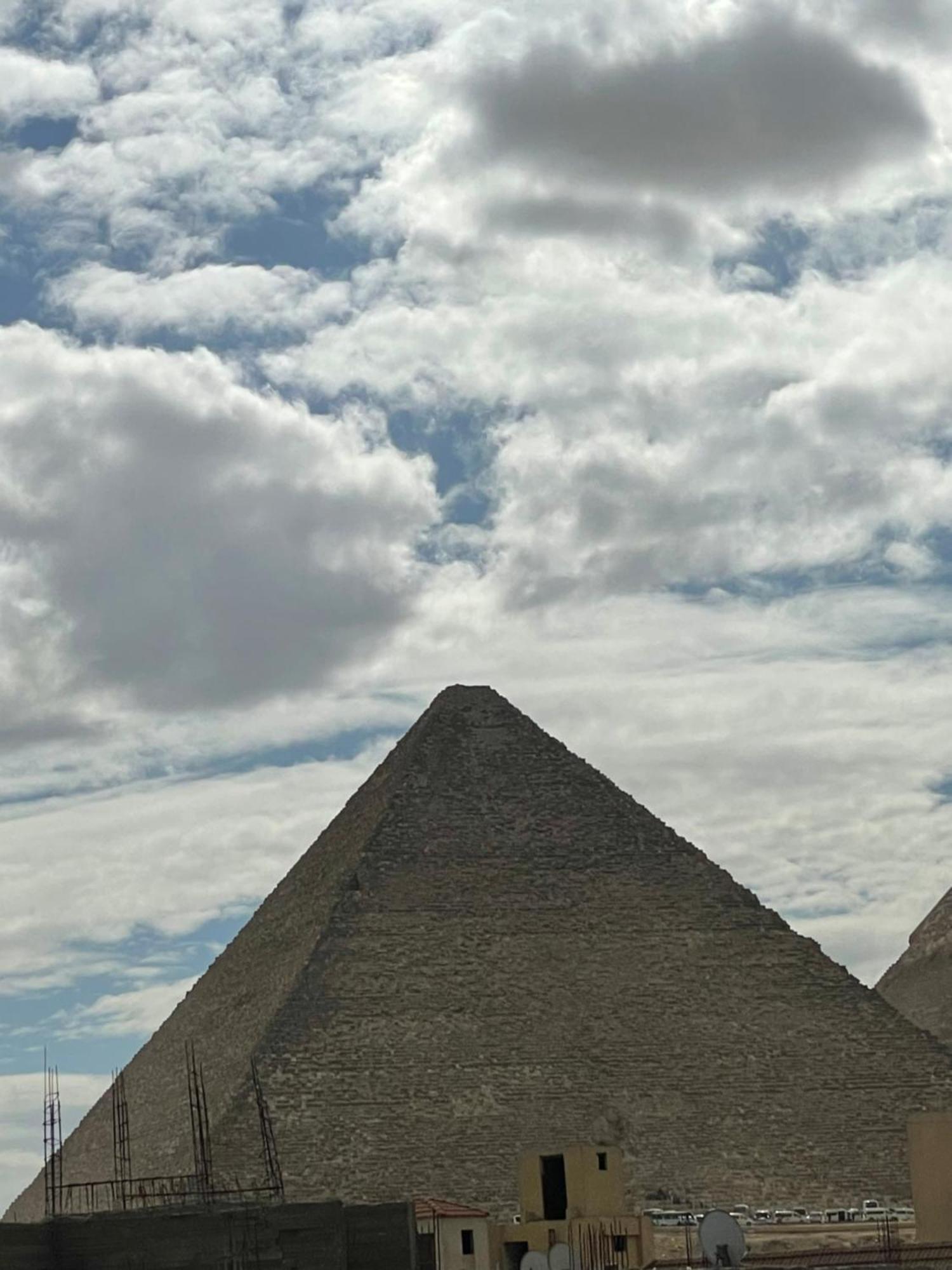 Diyar Pyramids Inn Kafrat al Jabal Exterior photo